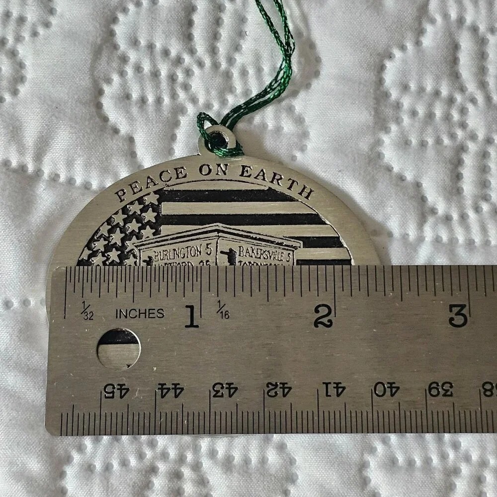 Harwinton CT 2001 Peace On Earth Ornament Woodbury Pewter Handcrafted USA